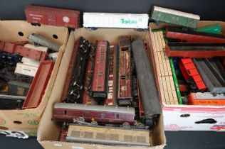 70 O gauge items of rolling stock to include various makers and kit built examples, plastic, metal