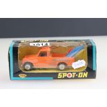 Boxed Triang Spot On 402 Crash Service Land Rover diecast model in orange, excellent and appears