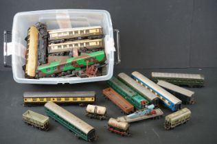 Around 30 OO gauge items of rolling stock to include Triang and Wrenn examples