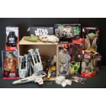 Star Wars - 11 Boxed figures and accessories to include 2 x Hasbro Power of the Force (Cantina At