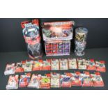 Transformers - 25 Carded Hasbro figures to include 5 x Universe, 6 x Revenge of the Fallen, 4 x