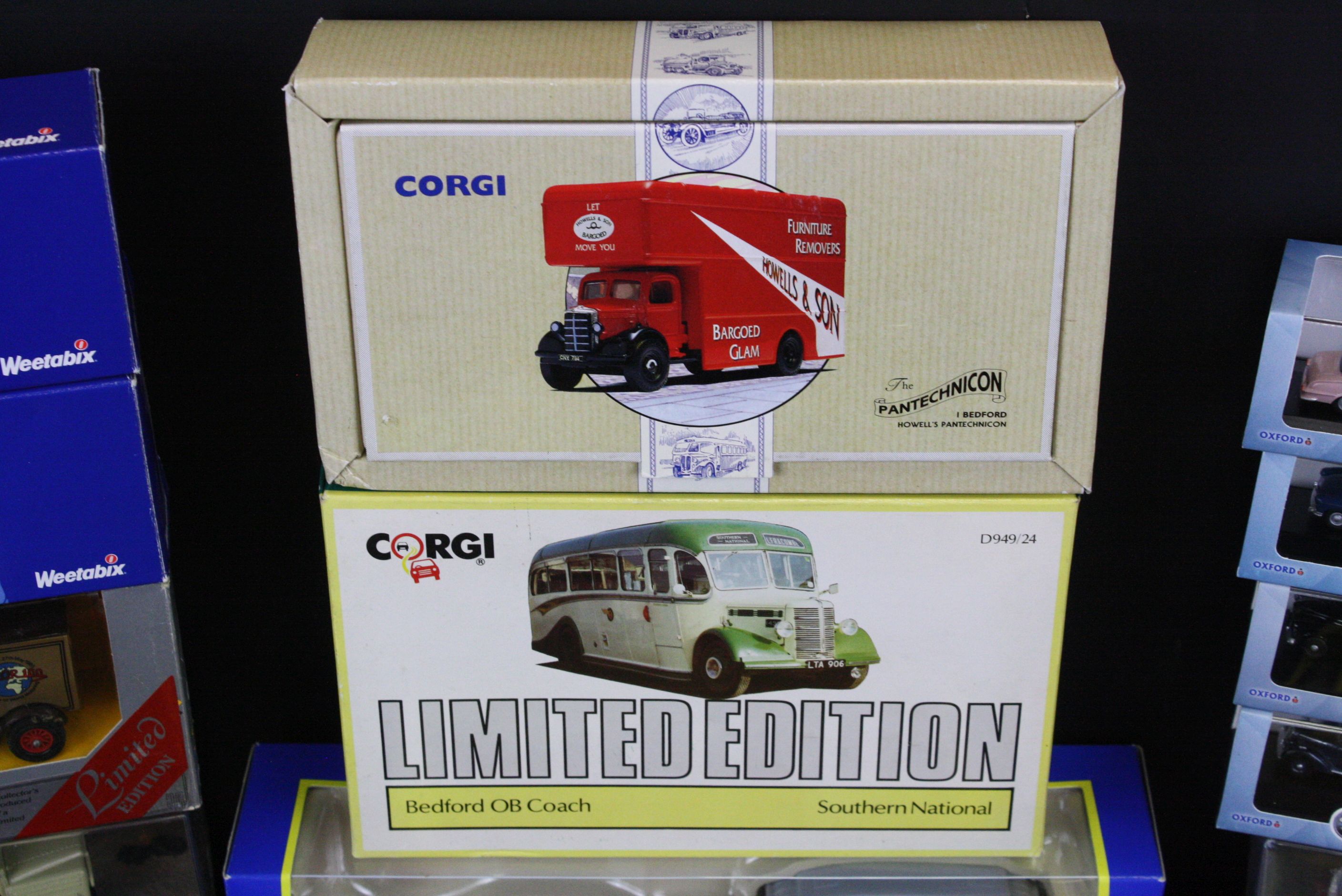 Around 50 boxed/cased diecast models to include 35 x Oxford Diecast (Automobile Company), 3 x - Image 3 of 11