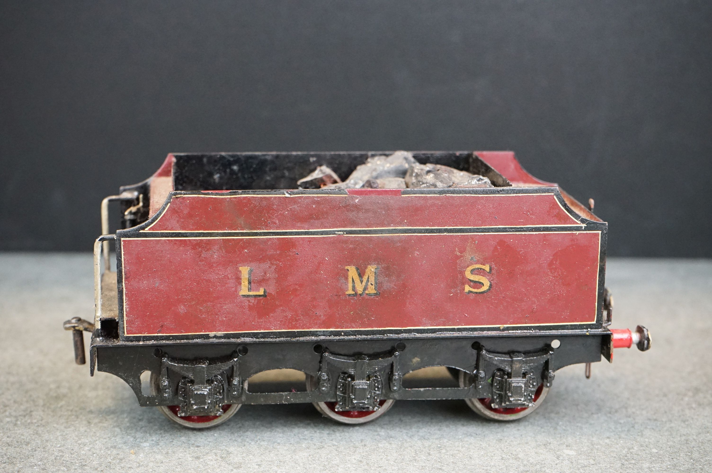 Kit built O gauge Royal Scot LMS 4-6-0 6100 locomotive with tender in red livery, metal - Image 8 of 10