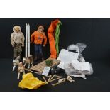 Action Man - Collection of original Palitoy items to include 2 x figures featuring Polar Expedition,