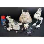 Star Wars - Original vehicle sets to include Scout Walker (AT-ST), Snowspeeder, Slave I, Speeder