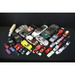 Collection of diecast & plastic models to include Sun Star 1/18 Lincoln Town Car Stretch Limousine