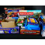 Quantity of mixed toys to include boxed Mattel Hot Wheels AutoCity Electronic Garage Super Set,