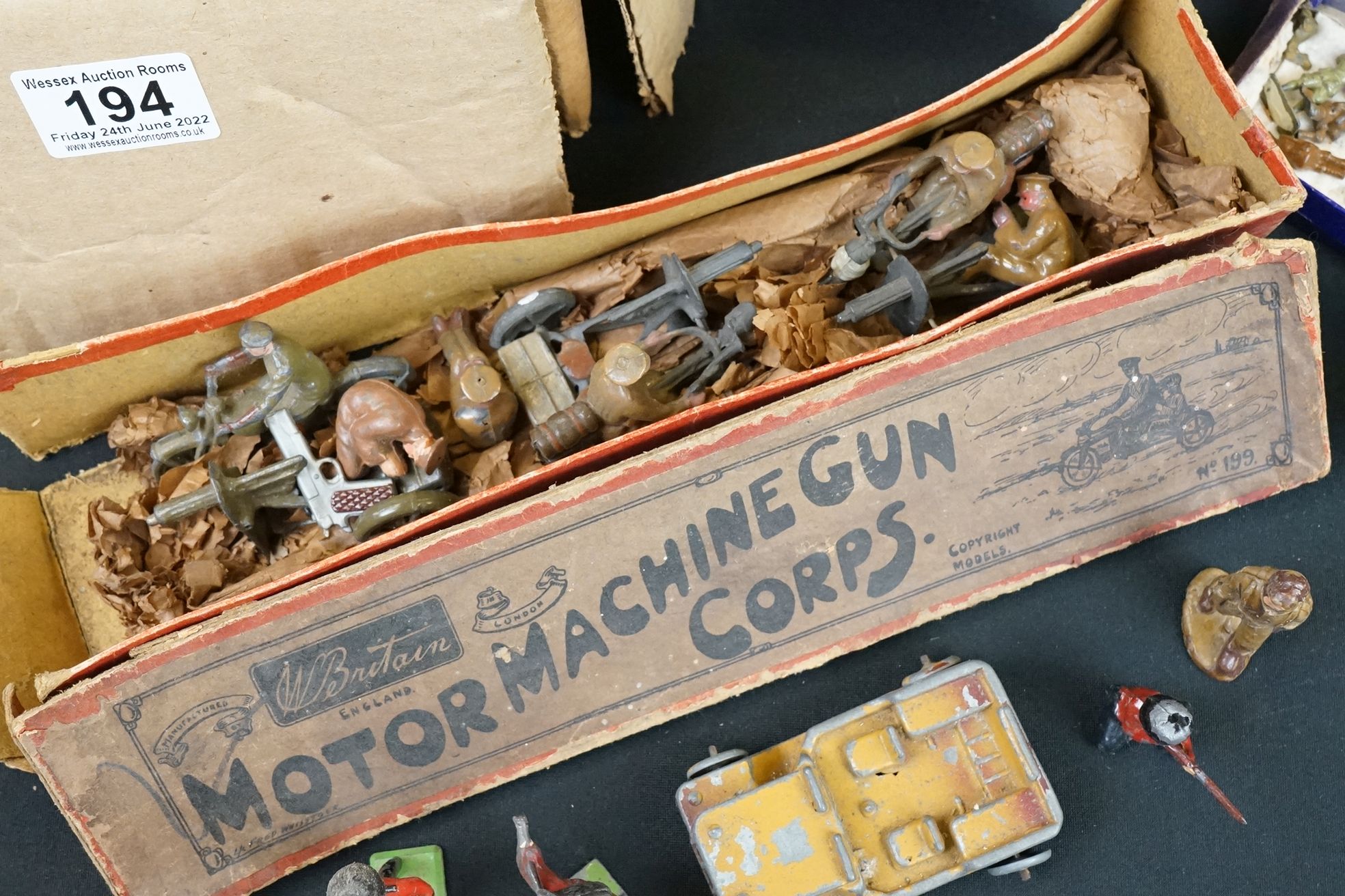 Collection of mid 20th C metal figures to include boxed Britains 199 Motor Machine Gun Corps ( - Image 6 of 19