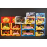 Group of TV related diecast models to include 4 x Johnny Lightning Batman diecast models kits (2 x