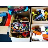Large quantity of diecast and plastic models to include Mattel Hot Wheels, Realtoy, Matchbox,