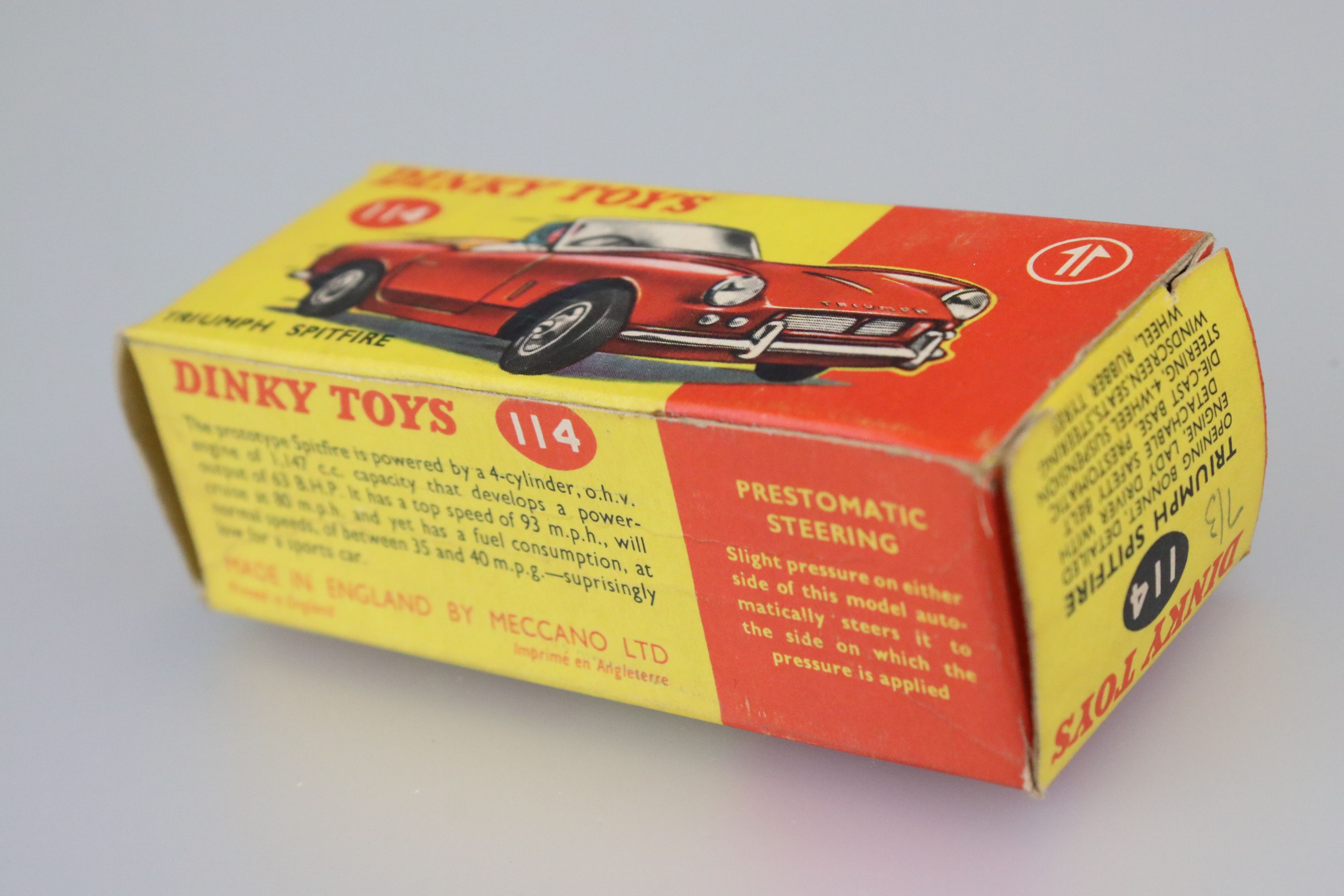 Two boxed Dinky diecast models to include 114 Triumph Spitfire in gold, with driver and 120 Jaguar E - Image 7 of 13