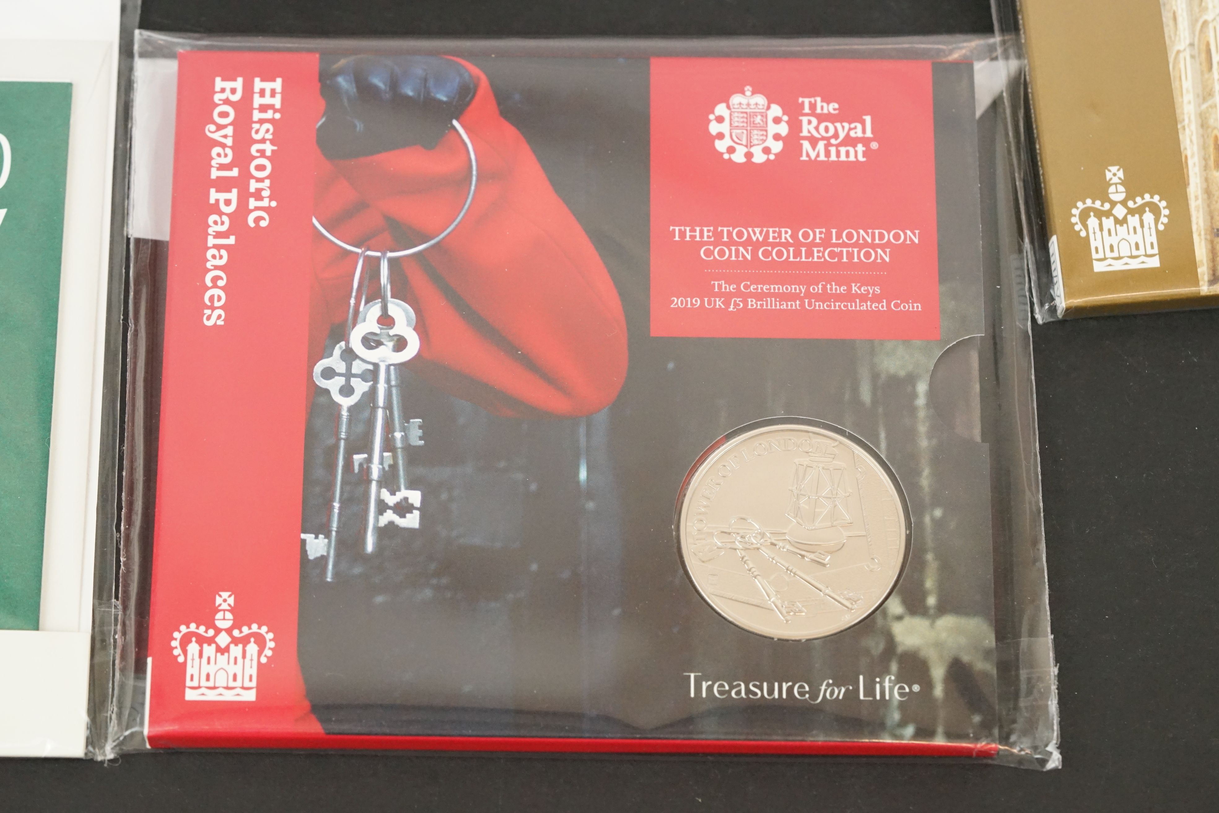 A collection of thirteen Royal Mint uncirculated £5 coins to include the 2000 Millennium coin, the - Image 7 of 13