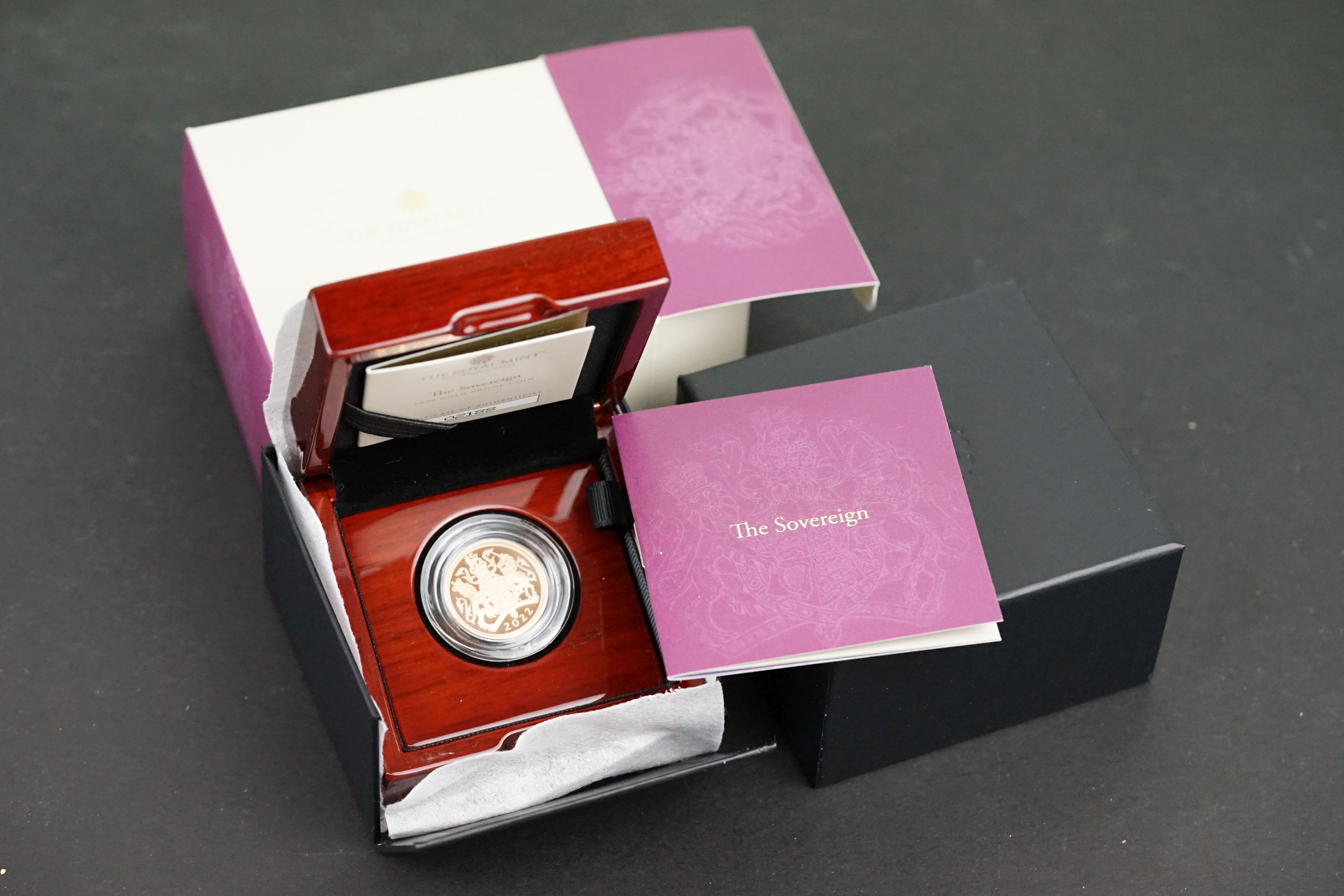 The Royal Mint Queen Elizabeth II 2022 proof full gold sovereign complete with display box, COA