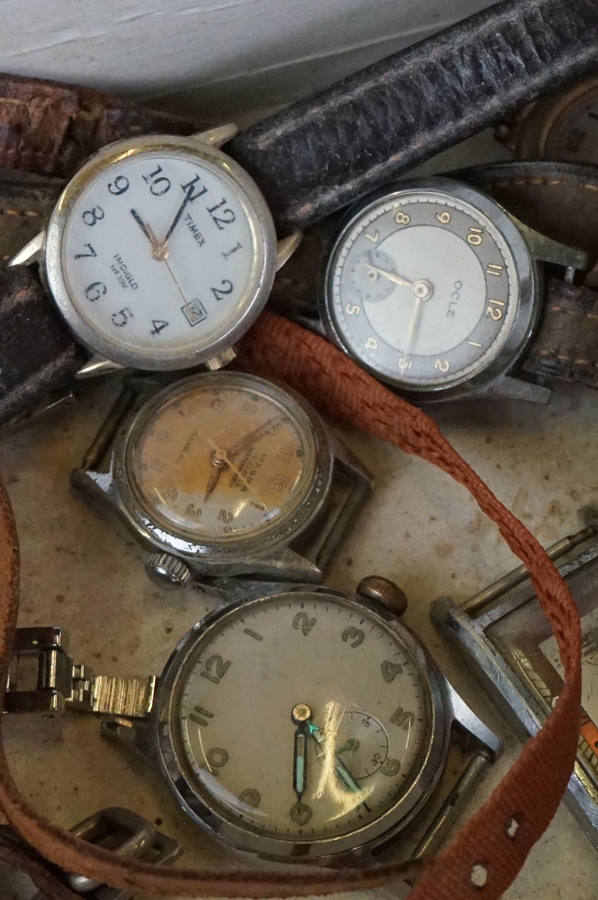 A small collection of vintage wristwatches to include Timex and Roamer examples contained within a - Image 7 of 9