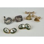 Two pairs of gents 18ct gold cufflinks to include hunting interest together with a pair of fully
