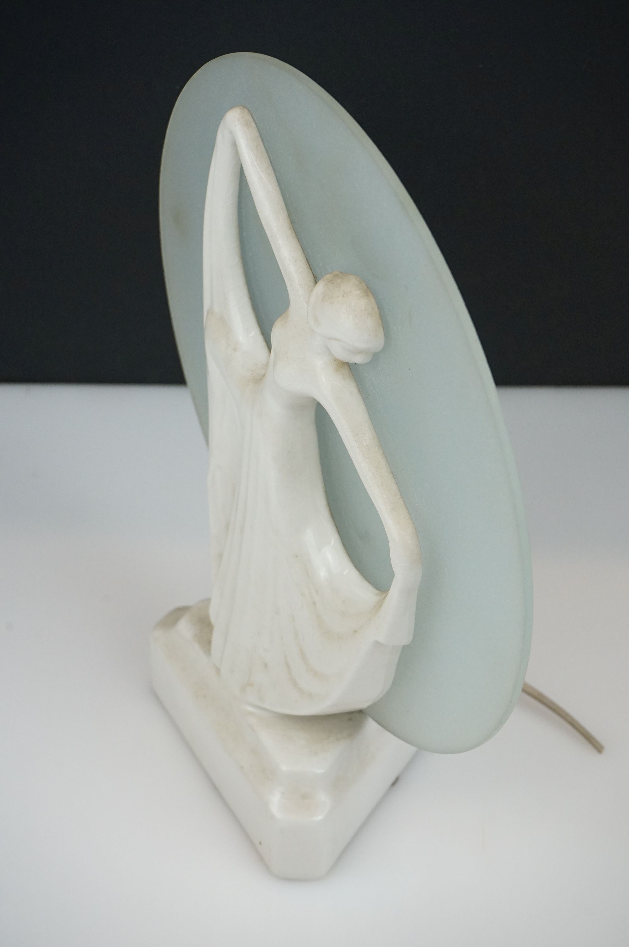 Art Deco White Ceramic Table Lamp in the form of Dancing Lady in front of a frosted glass circular - Image 3 of 3