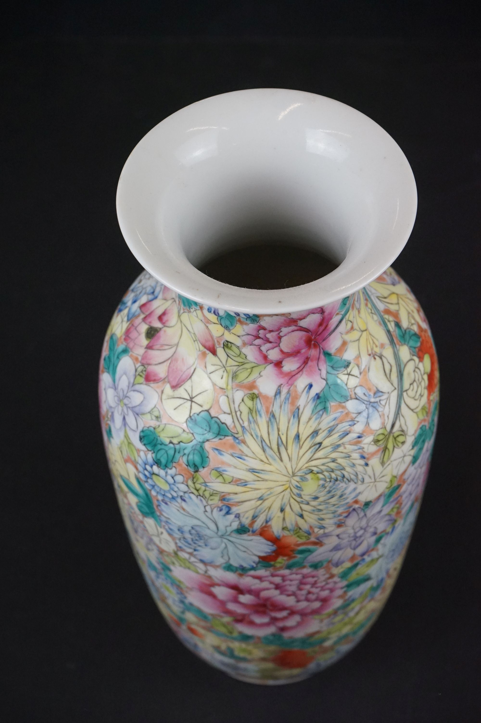 Chinese Porcelain thousand flowers Baluster Vase, red ground Qianlong mark to base drilled - Image 4 of 6