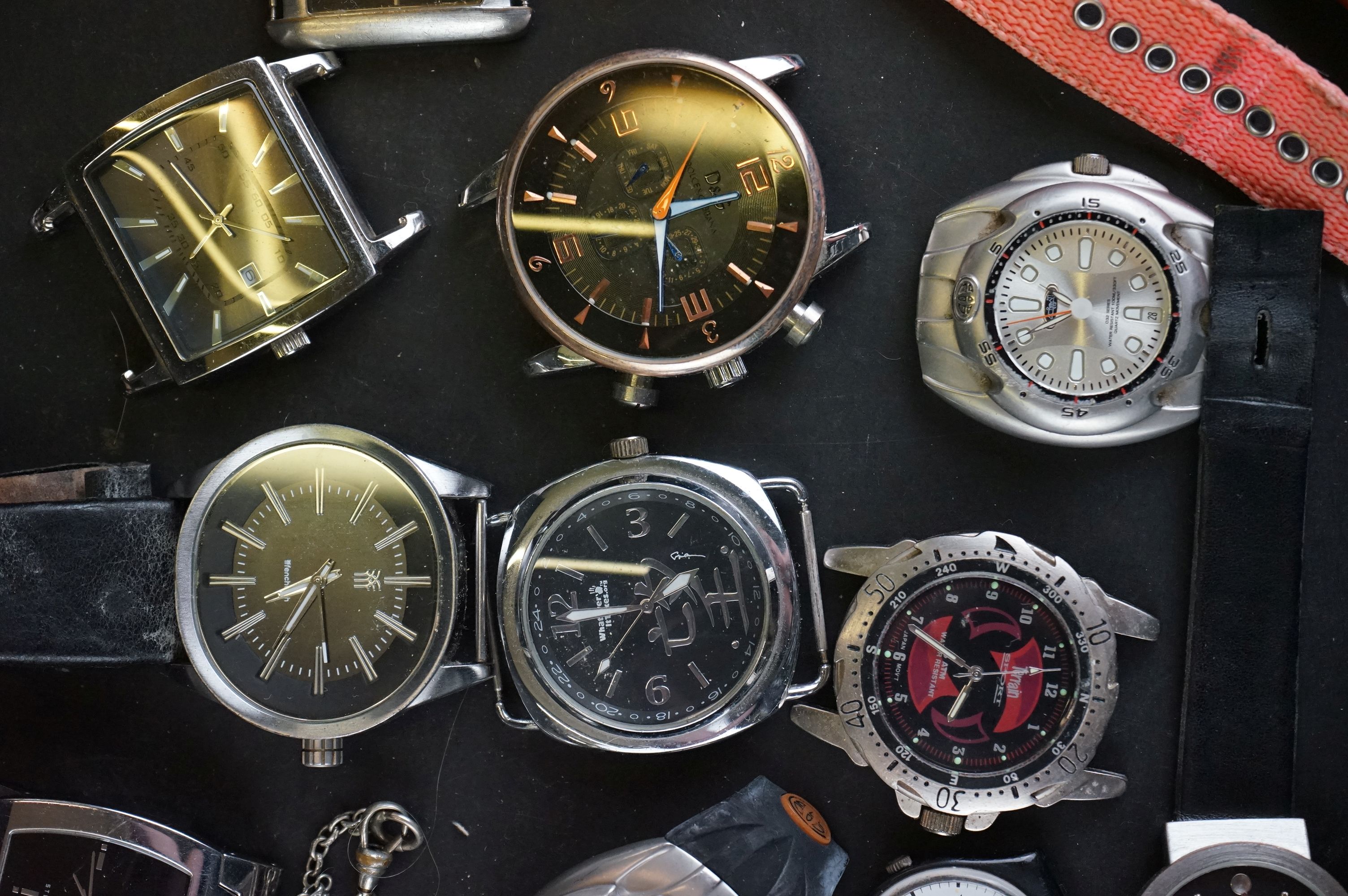 A collection of mainly contemporary wristwatches Swatch and Timex examples. - Image 2 of 7