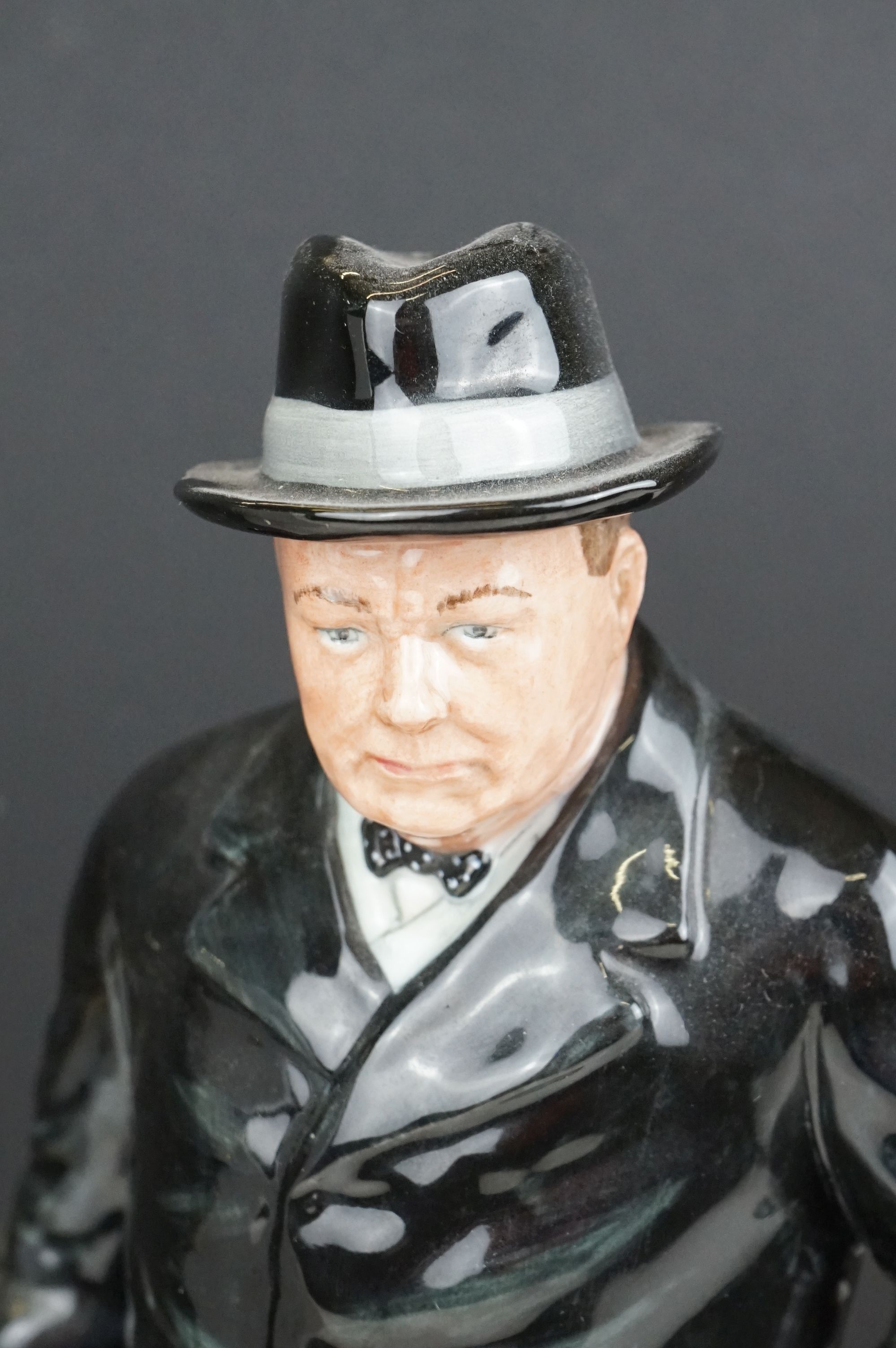 Two Royal Doulton Figures including Limited Edition ' Winston S Churchill ' HN3433 no. 773/5000 with - Image 2 of 9