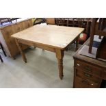 Modern Pine Farmhouse style Kitchen Table, 137cm long x 90cm wide x 77cm high