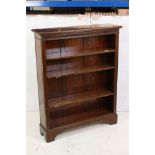 Mahogany Bookcase with three adjustable shelves, 91cm wide x 114cm high