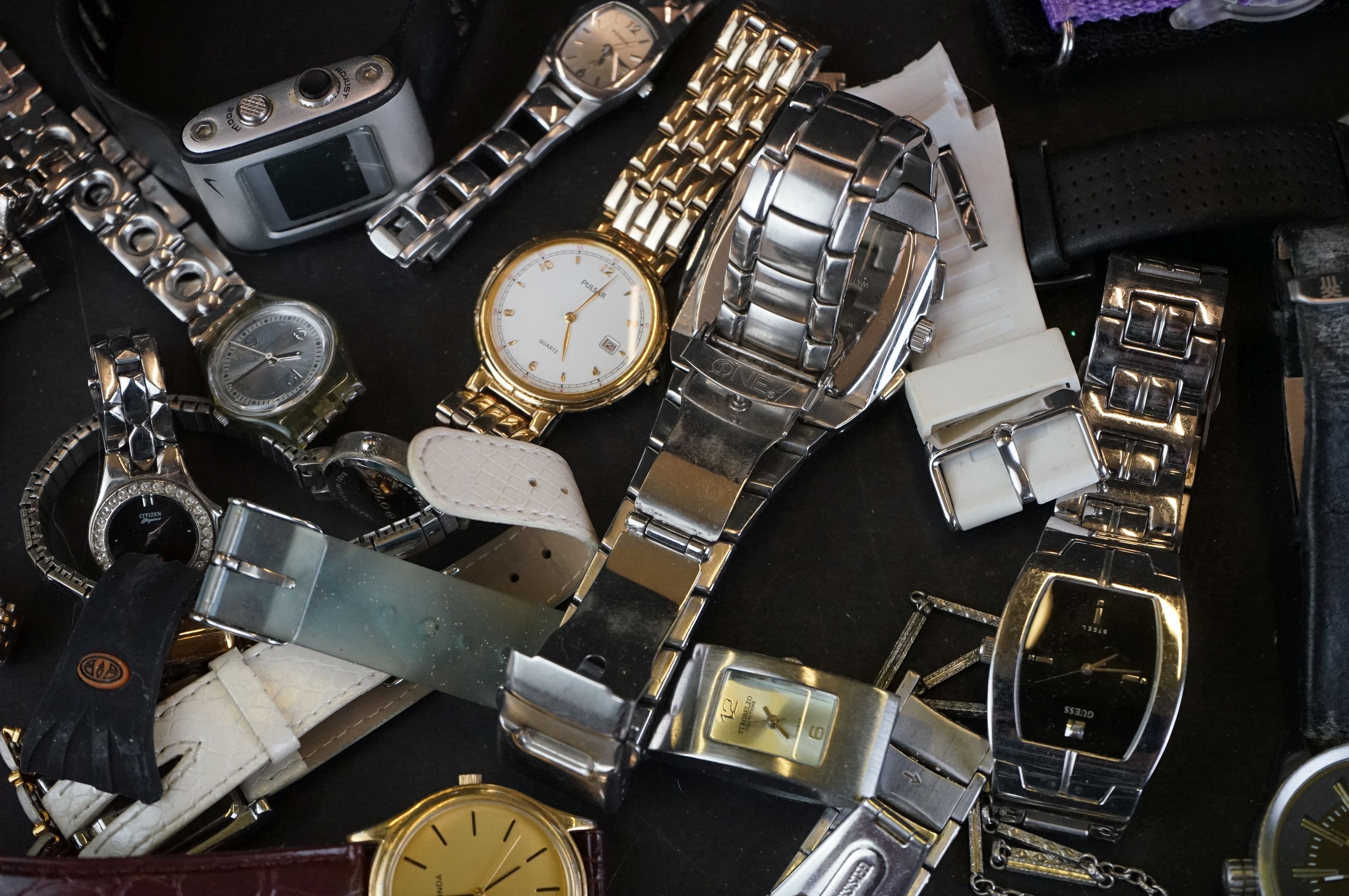 A collection of mainly contemporary wristwatches Swatch and Timex examples. - Image 5 of 7