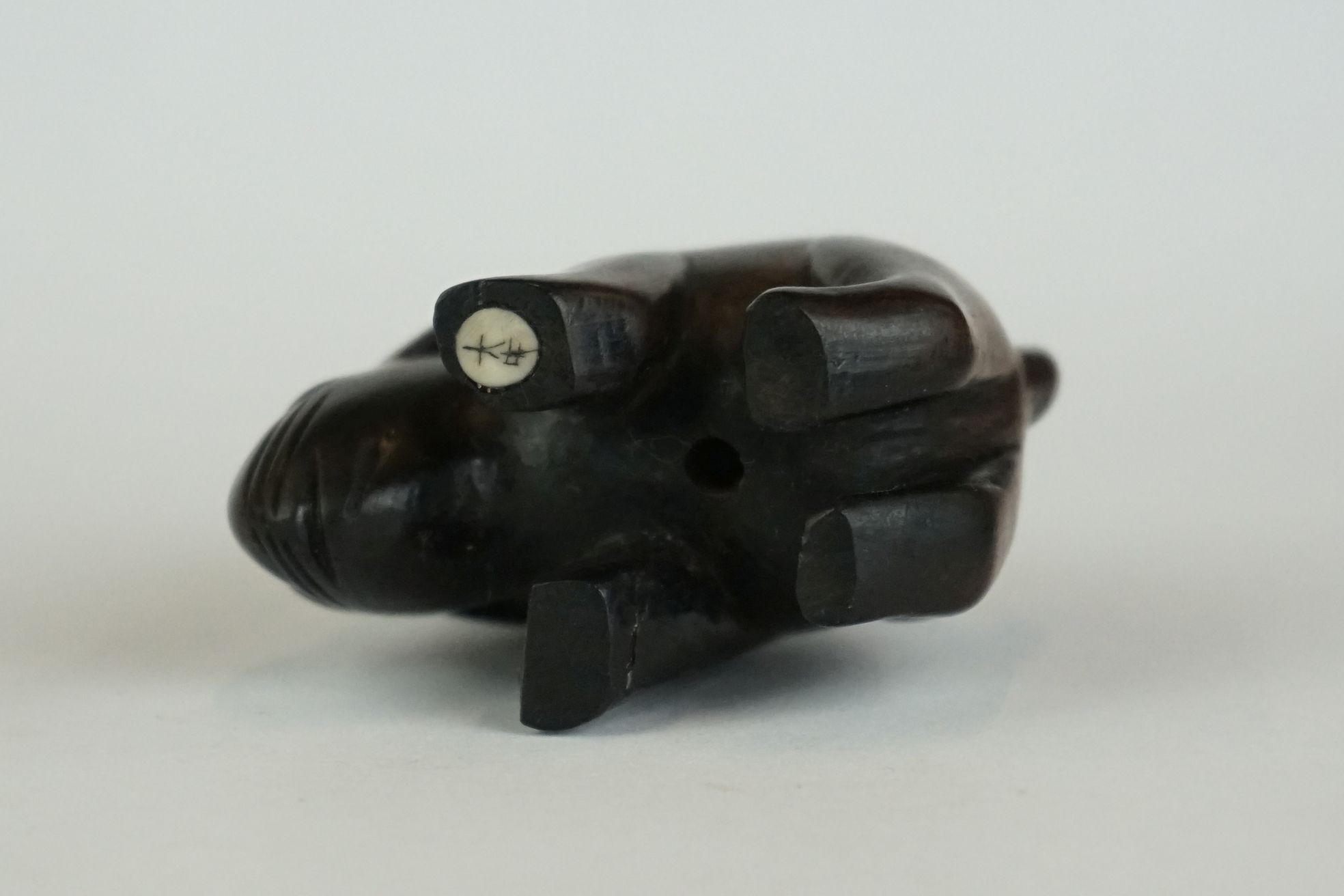 A collection of three hand carved wooden Chinese Netsuke to include a signed example. - Image 2 of 8