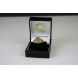 A fully hallmarked 9ct gold gents signet ring with Dublin 2000 embellishment.