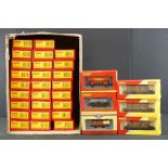 Ex shop stock - 31 Boxed Hornby OO gauge items of rolling stock 3 x R40132A, 3 x R40131, 4 x R40124,