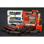 Quantity of OO gauge model railway to include 6 x Hornby & Triang locomotives featuring Princess