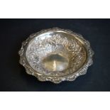 A fully hallmarked sterling silver Victorian Repousse pattern trinket dish, assay marked for