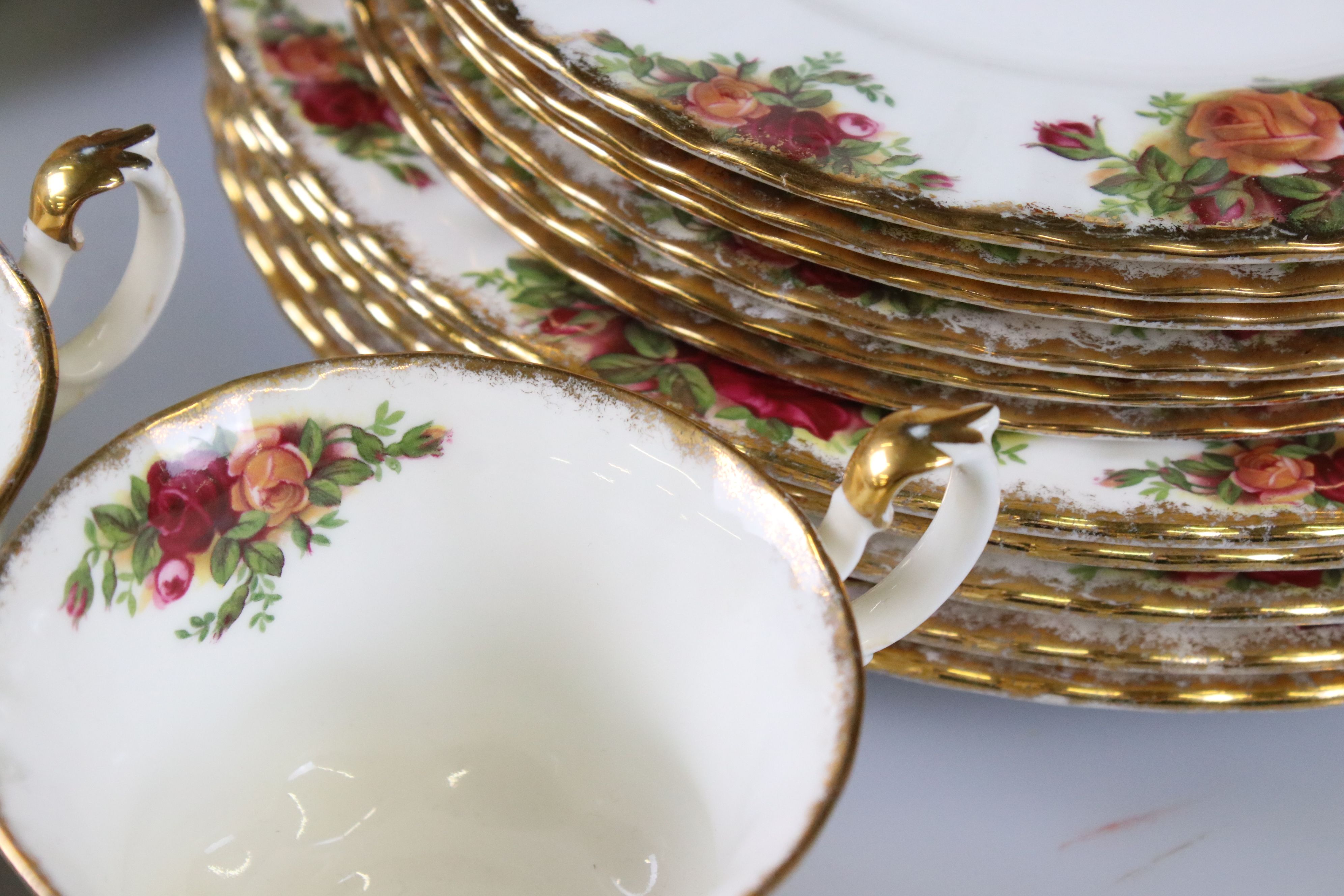Royal Albert ' Old Country Roses ' Tea and Dinner ware including 6 dinner plates, 6 x 8" plates, 6 - Image 7 of 9