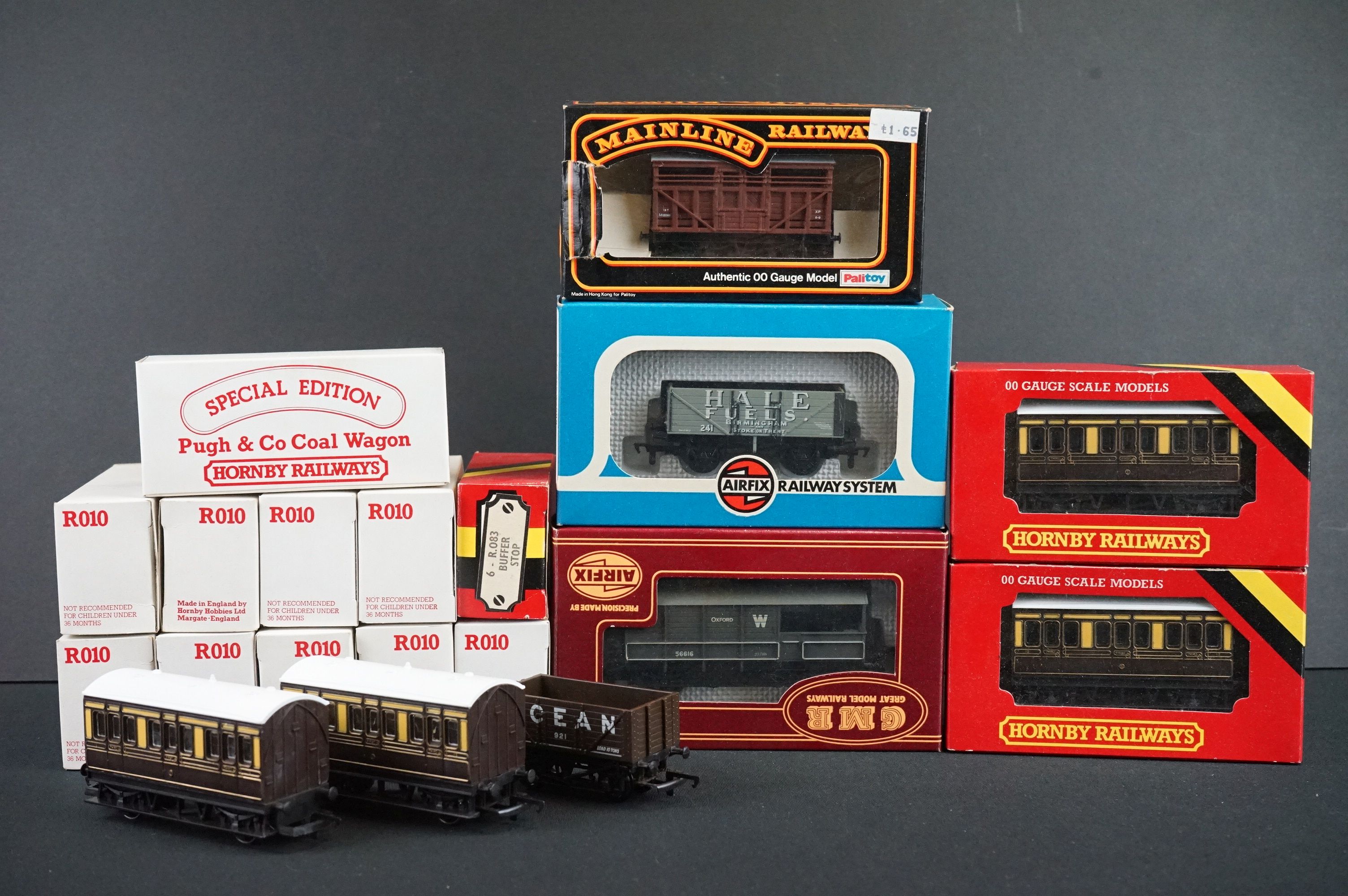 16 Boxed OO gauge items of rolling stock to include 10 x Hornby R010 Special Edition Pugh & Co