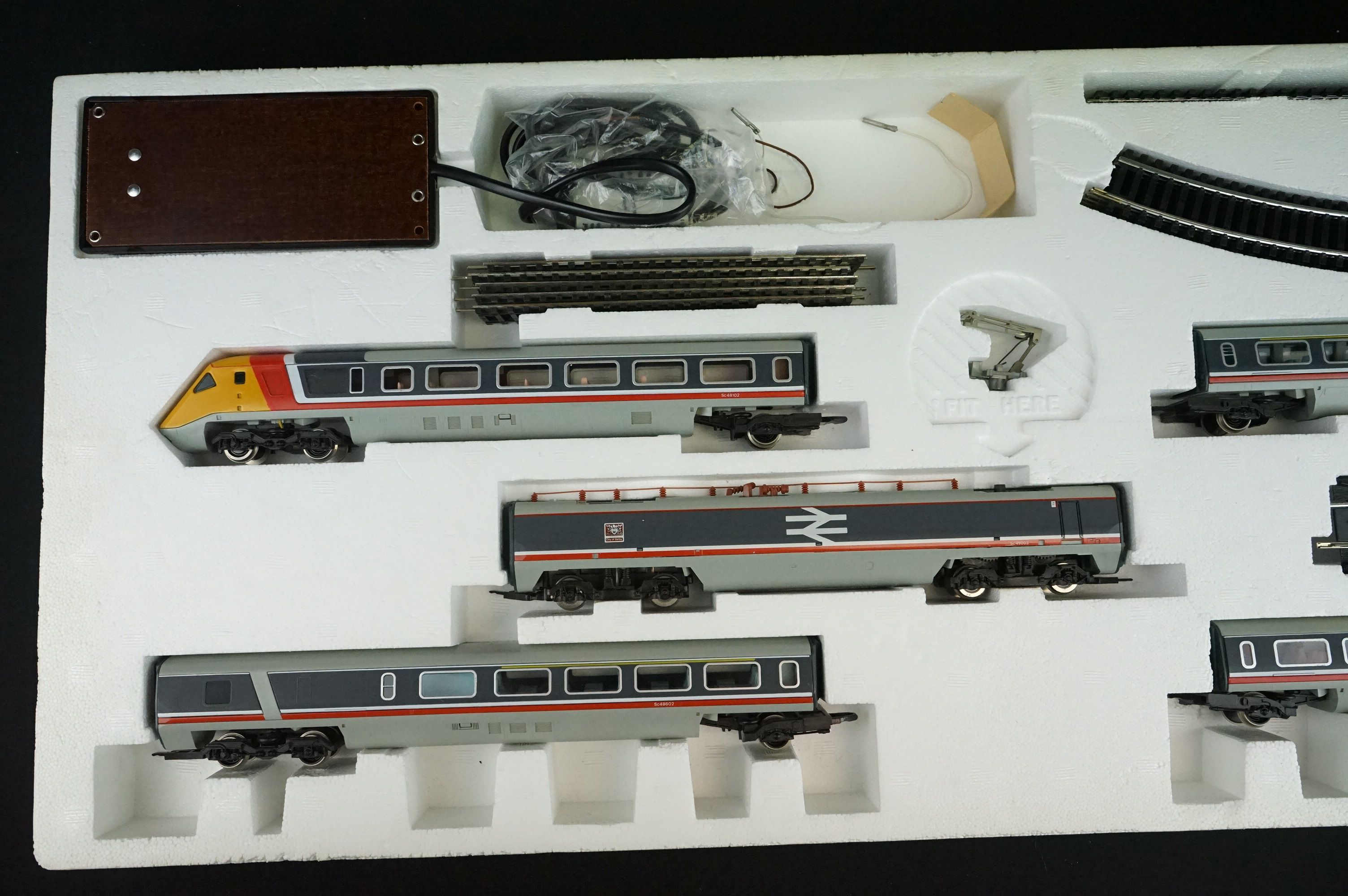 Two boxed Hornby OO gauge electric train sets to include R543 Advanced Passenger Train Set and - Bild 4 aus 13