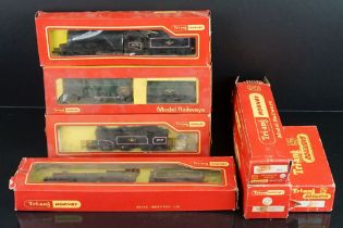 Seven boxed Triang / Hornby OO gauge locomotives to include R754, R52, R758, R150S, 4-4-0 with