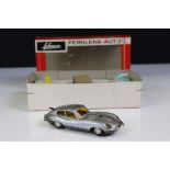 Boxed Schuco Fernlenk-Auto remote control 3000/1 Jaguar E Type tin plate car in silver, complete