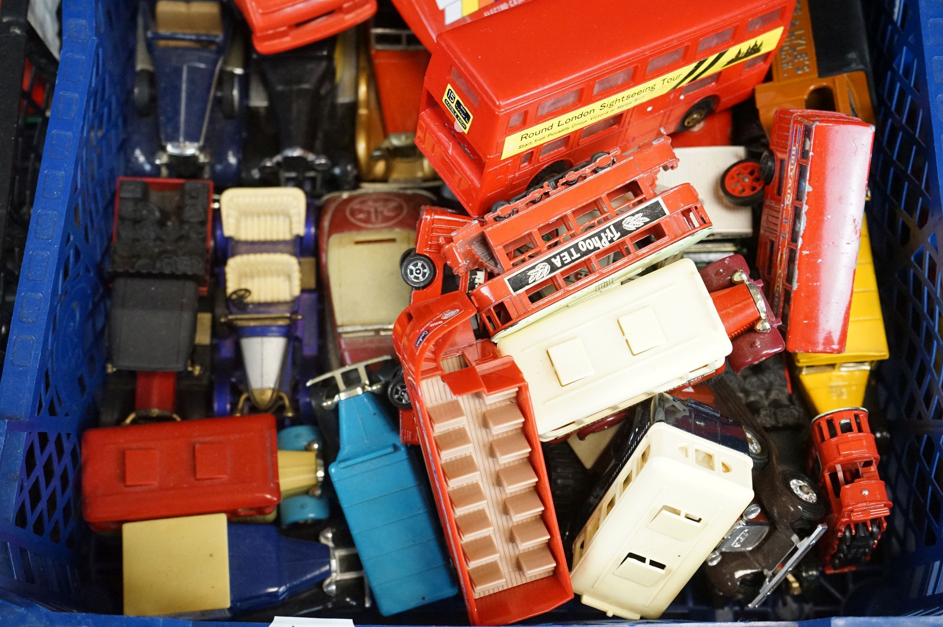 Collection of diecast models, mainly Lledo Promotional and Matchbox Models of Yesteryear, together - Bild 9 aus 13