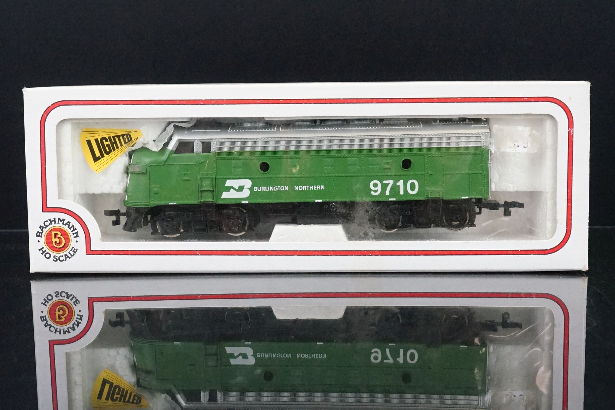 Seven Model Power HO gauge locomotives to include Santa Fe, PRR, B&O, Union Pacific and Burlington - Bild 8 aus 9