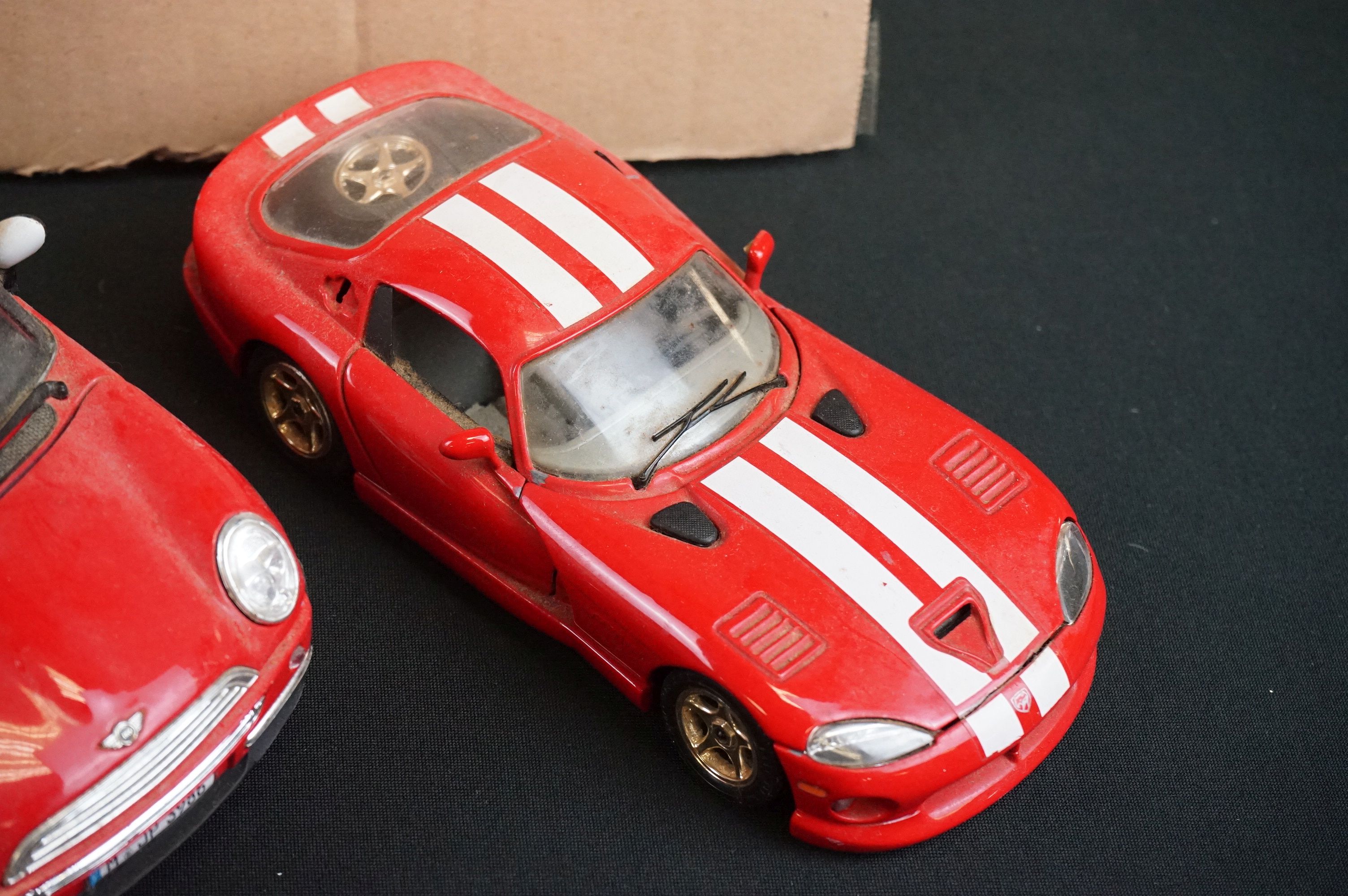 Around 45 diecast models, mainly contemporary examples, includes Vanguards, Corgi, Lledo, a Dinky - Bild 4 aus 10