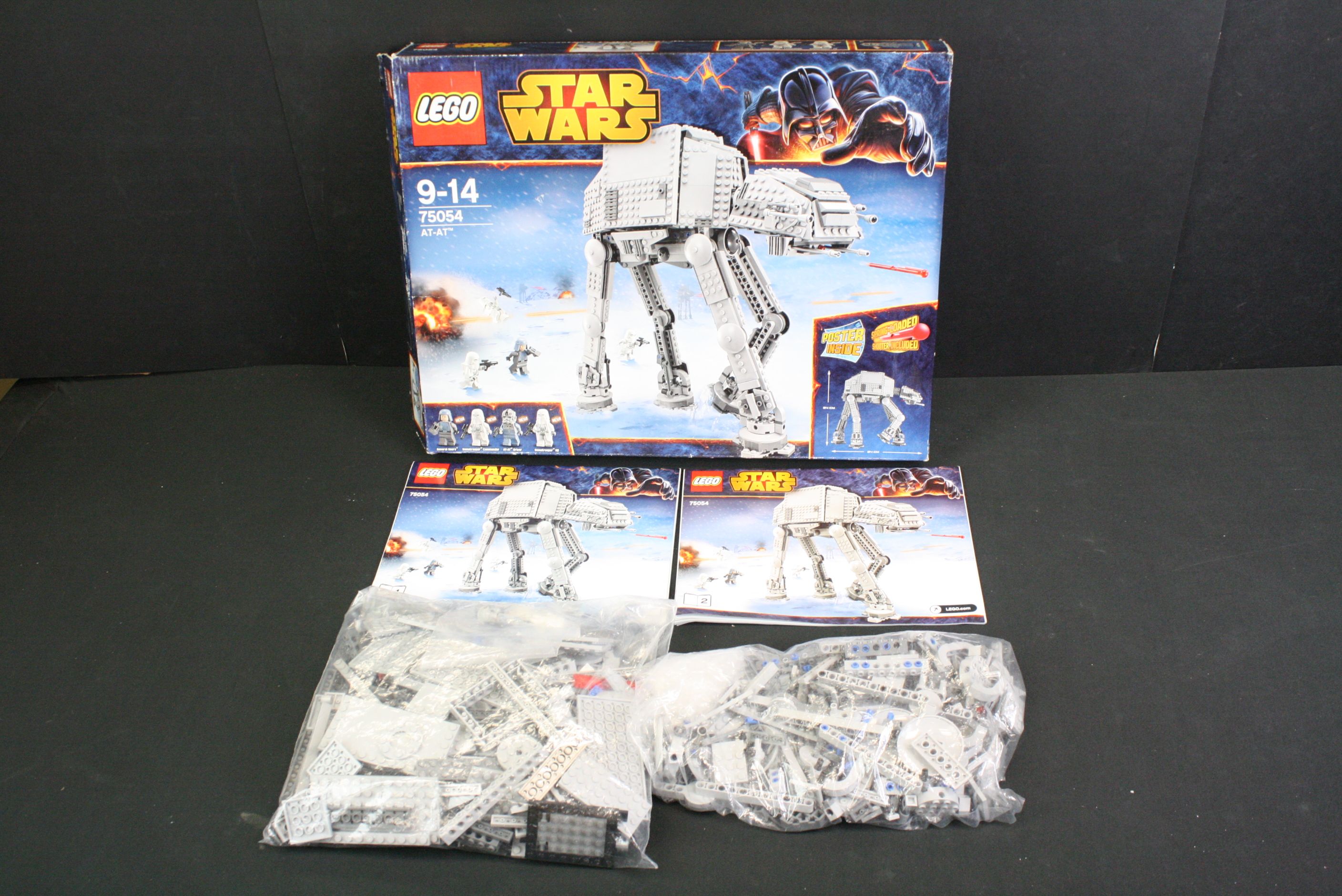 Lego - Four boxed Lego Star Wars sets to include 75021 Republic Gunship, 75054 AT-AT, 7877 Naboo - Bild 9 aus 23