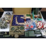 Collection of plastic soldiers, farm figures and dioramas, to include a large quantity of assorted