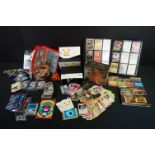 Pokemon - Quantity of English & Japanese Pokemon Trading Cards to include sealed carded Japanese