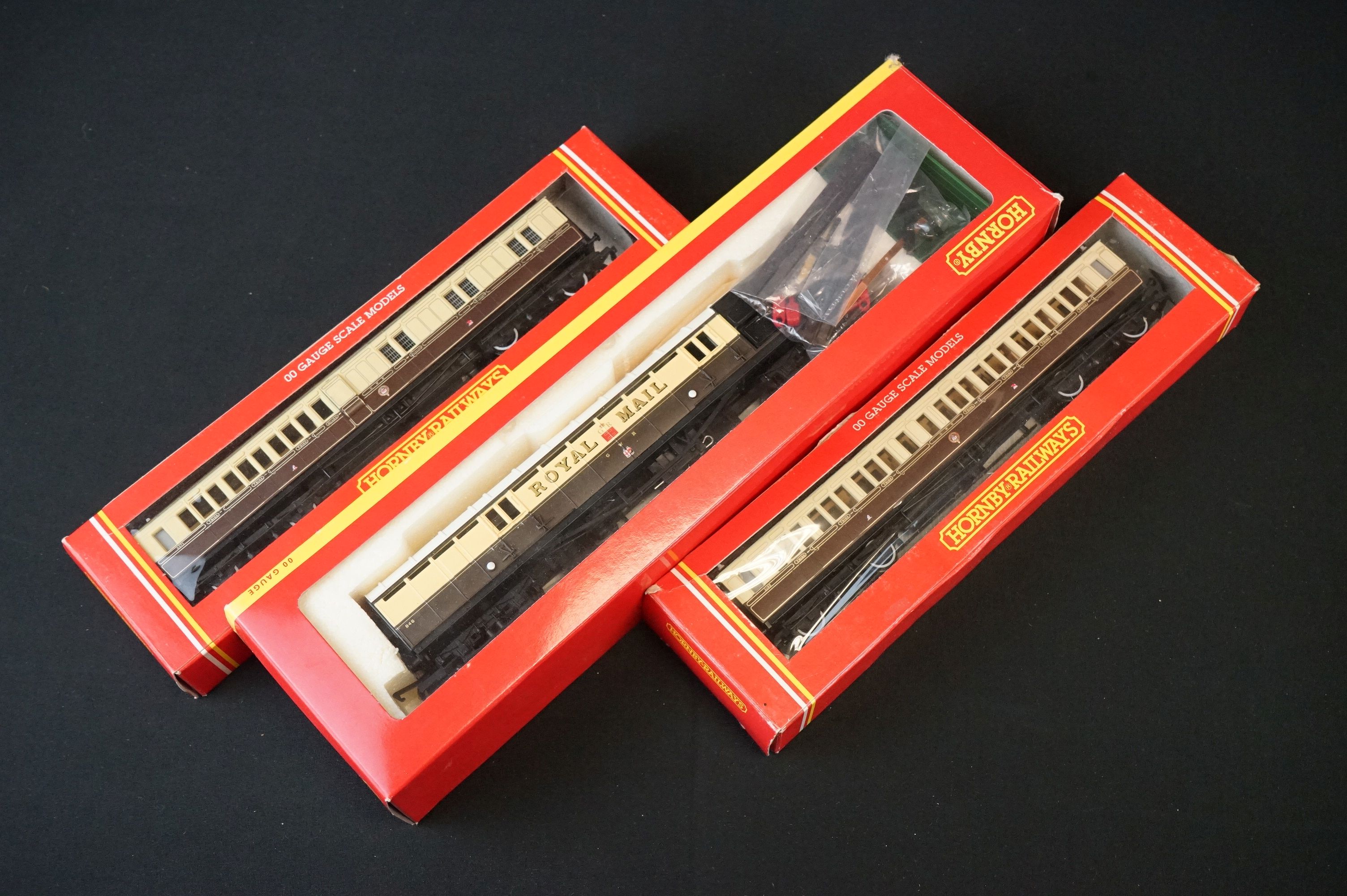 21 Boxed OO gauge items of rolling stock to include 12 x Hornby (features R4108 GWR Royal Mail TPO - Bild 12 aus 13