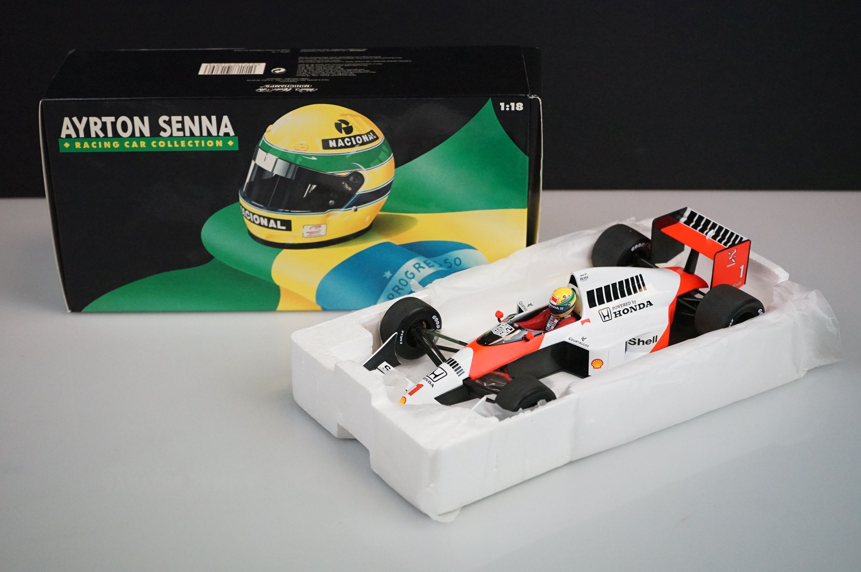 Boxed Pauls Model Art MiniChamps 1/18 Ayton Senna Racing Car Collection 540891801 McLaren Honda