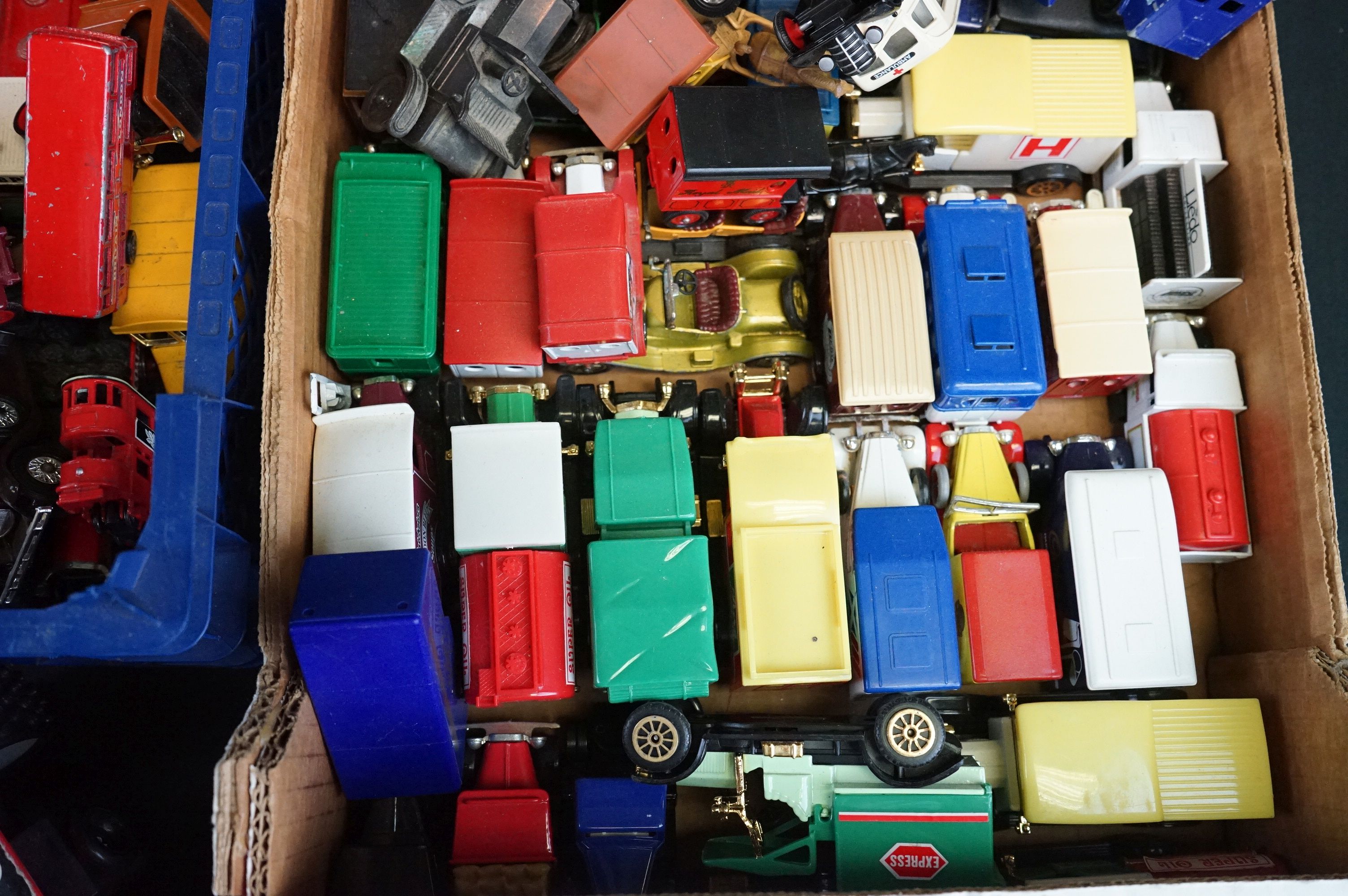 Collection of diecast models, mainly Lledo Promotional and Matchbox Models of Yesteryear, together - Bild 12 aus 13