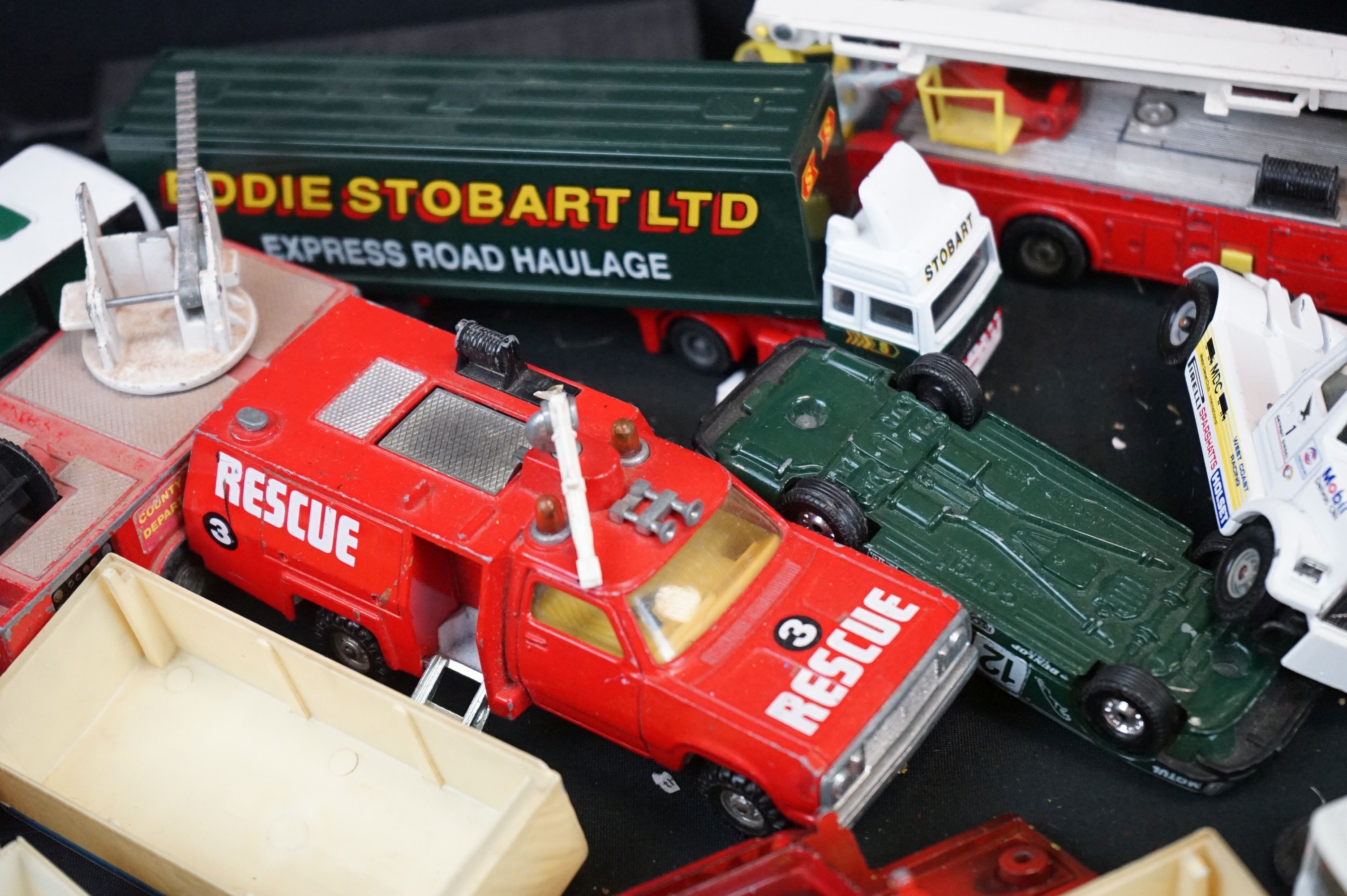 Quantity of diecast models featuring mainly commercial examples to include Siku, Corgi, Matchbox etc - Bild 6 aus 12