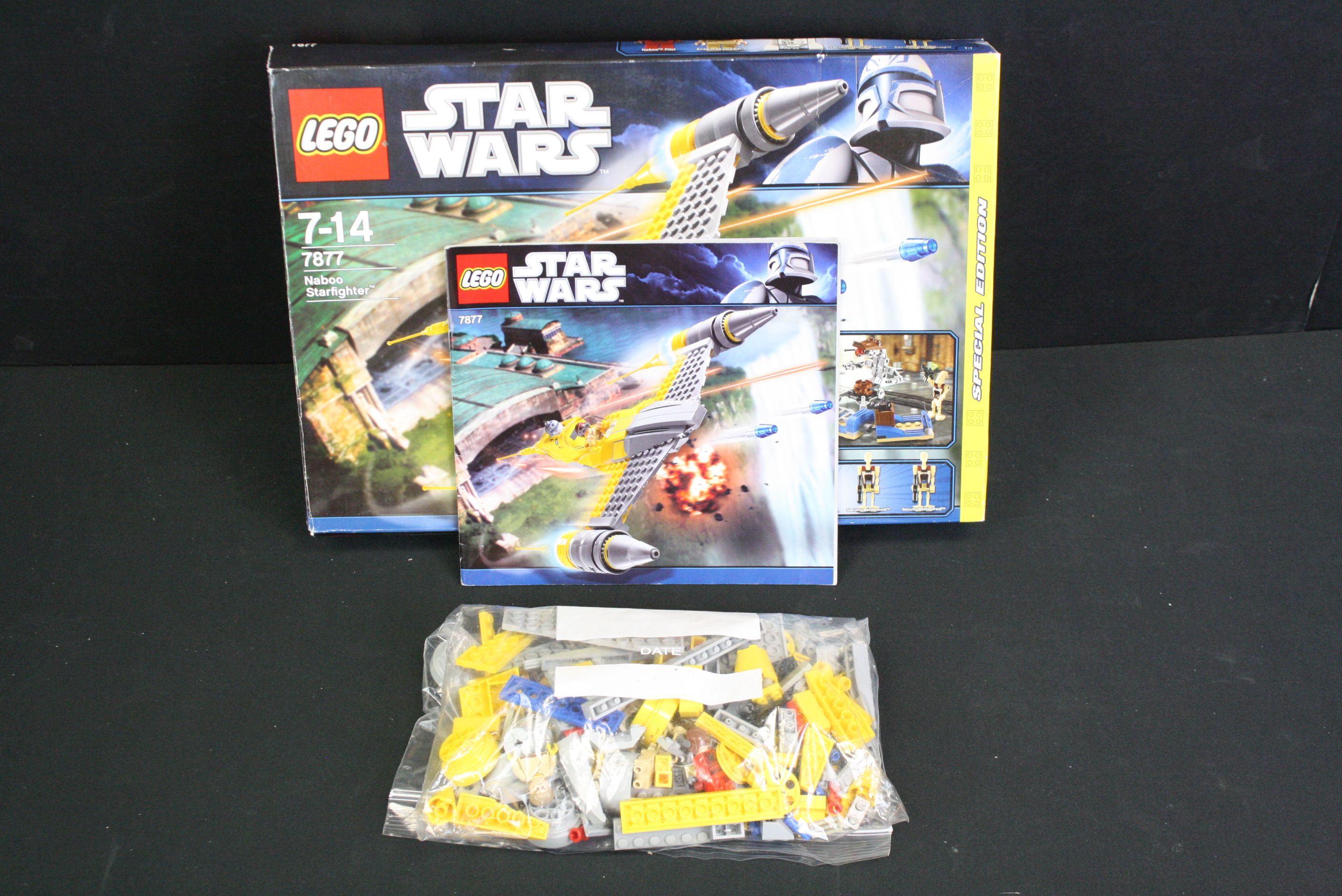 Lego - Four boxed Lego Star Wars sets to include 75021 Republic Gunship, 75054 AT-AT, 7877 Naboo - Bild 16 aus 23