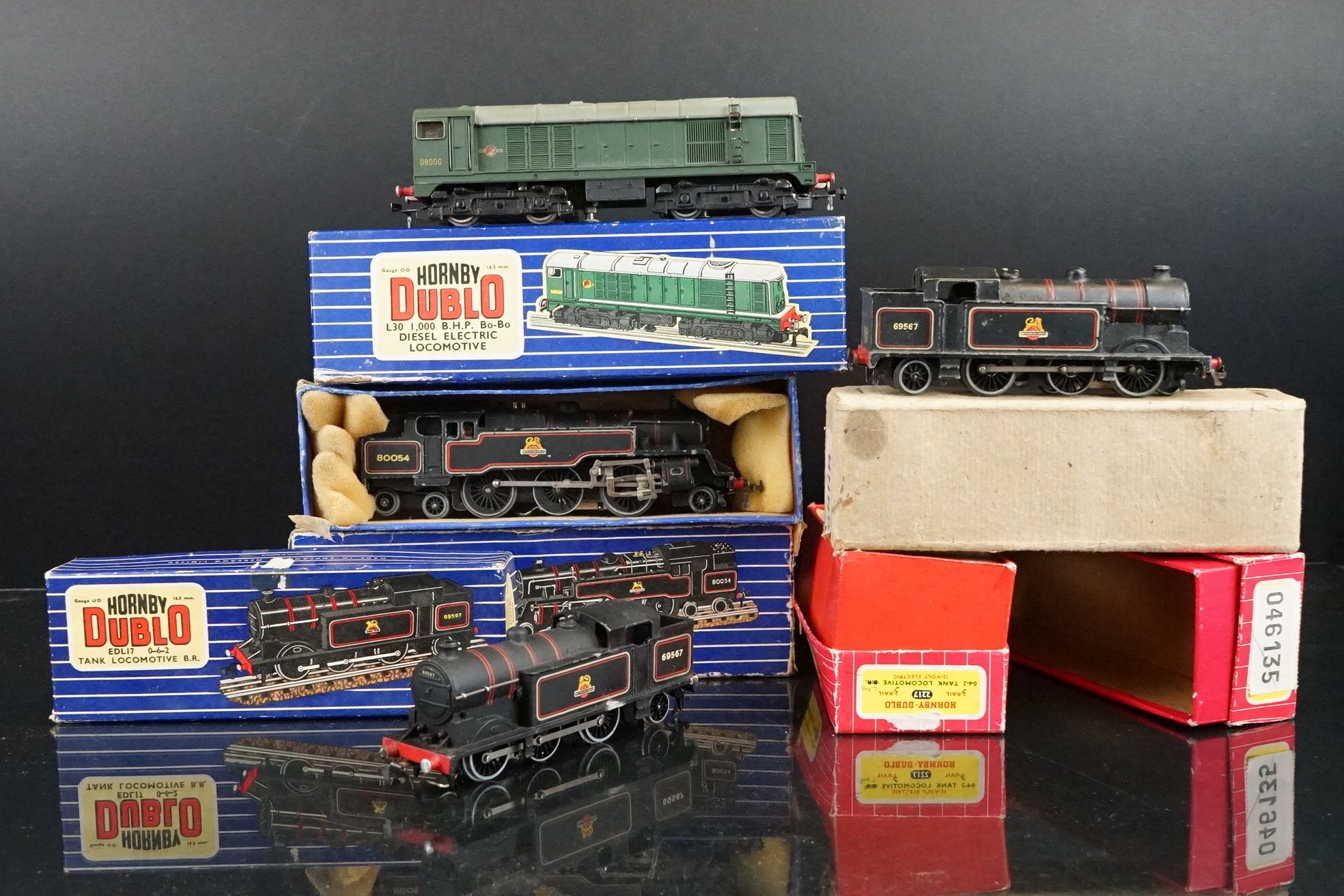 Four boxed Hornby Dublo locomotives to include 8885 0-6-2 69567, L30 1,000 BHP BoBo Diesel