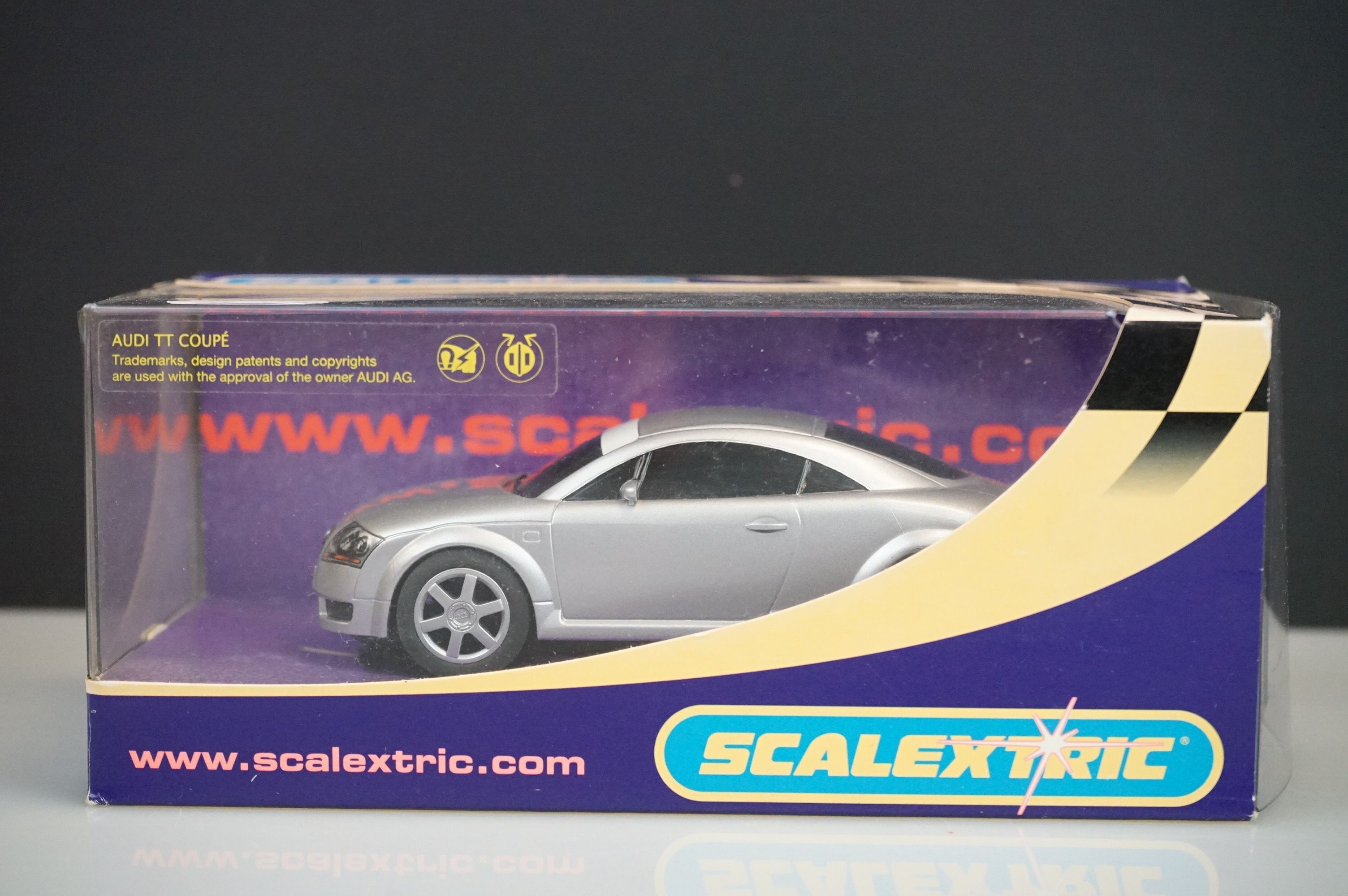 Four cased / boxed Scalextric slot cars to include C2708 A1 Grand Prix Team Netherlands, C2709 A1 - Image 4 of 5