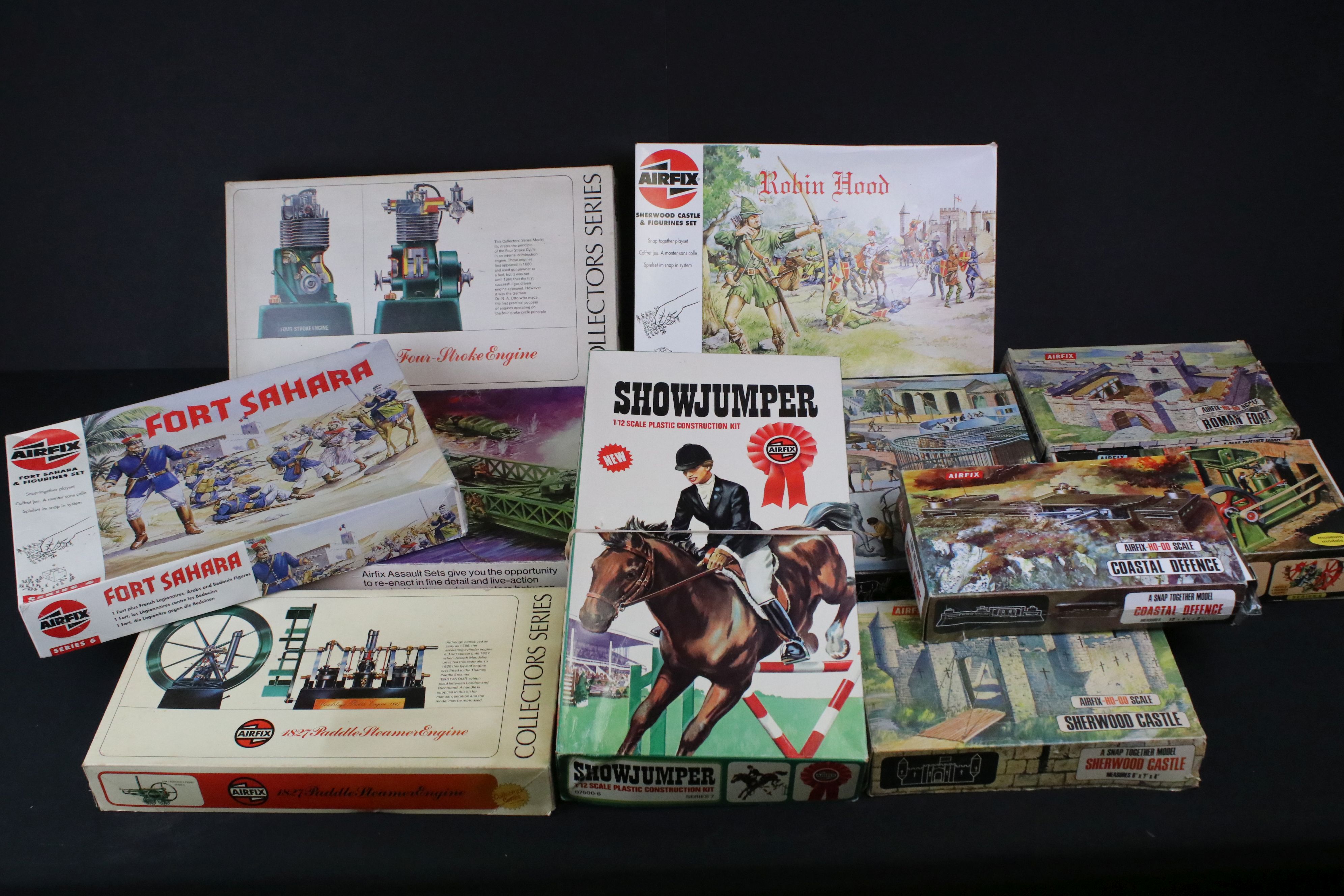 11 Boxed & unbuilt Airfix plastic model kits to include 2 x Collectors Series (06551-1 1827 Paddle